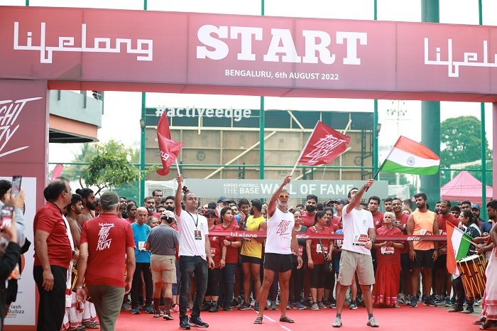 Milind Soman and Bharat Kalia celebrated Azadi ka Amrit Mahotsav by running 5kms with the Tiranga