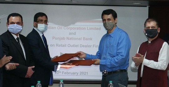 Photo-PNB signs MOU with IndianOil