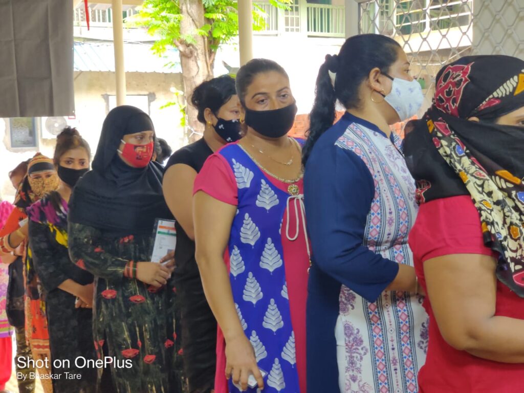 Wadia Hospital and With Aarya Organization helped around 200 Members Of Transgender And Sex Workers Get Vaccinated For Covid-19