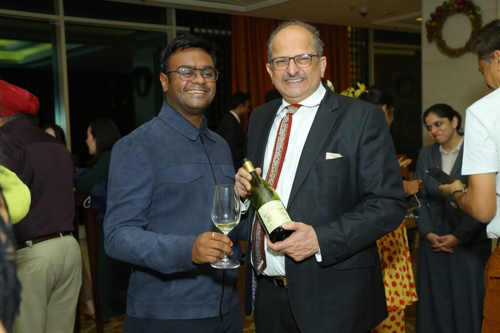 L-R Sumit Jaiswal, AVP Marketing and Exim, GZV with Chetan Kamani, Founder & Director, Footprints Realty at the launch of Grover Zampa Vineyards new label, Signet