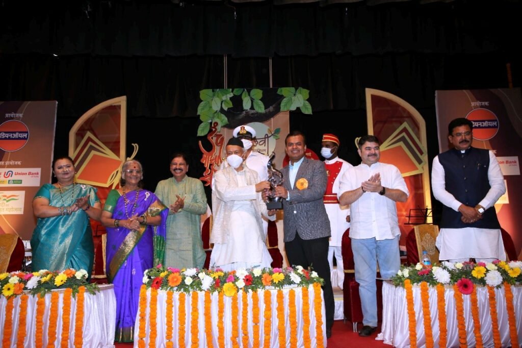 Sumit Woods Director Mr. Bhushan Nemlekar receives ‘Saavali Samman’ from Hon. Shri. Bhagat Singh Koshyari, Governor Of Maharashtra