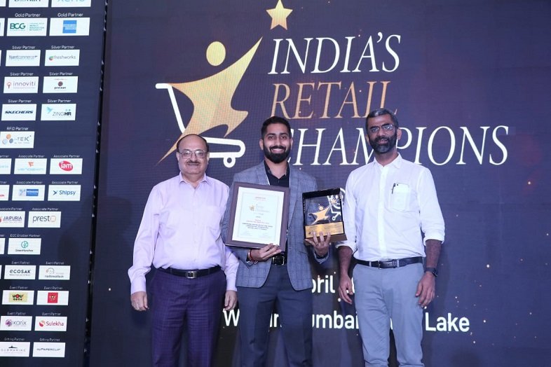From Right to left, Mr. Suhail Suttar, Founder of BASICS_ Mr. Vaibhav Jain, Founder Tynimo and Jury member of India's Retail Champions