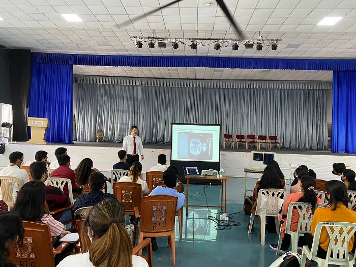 Mini-Med Course 2022 for Medical Aspirants hosted by St. George’s University, In Association with the Ramaiah Group of Institutions