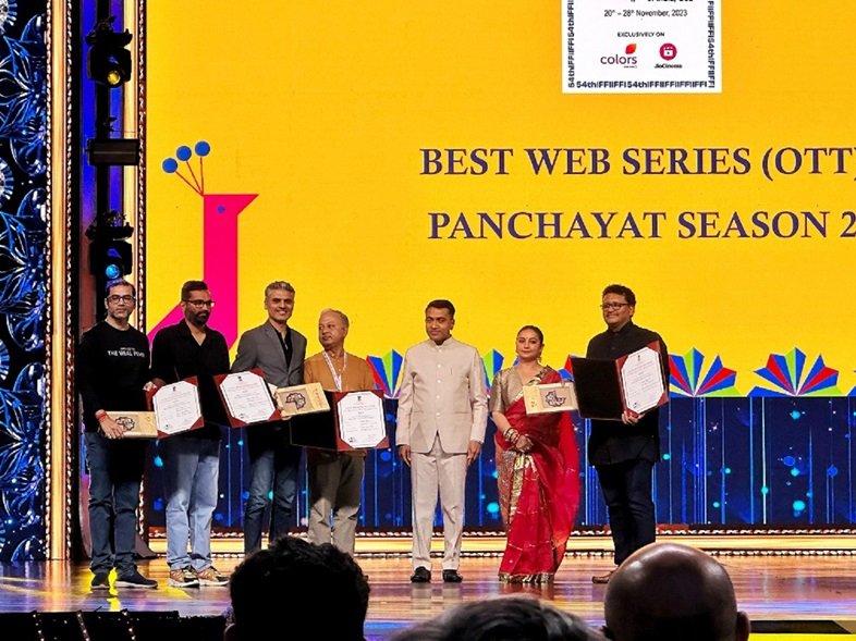 Best Web Series OTT - Panchayat 2